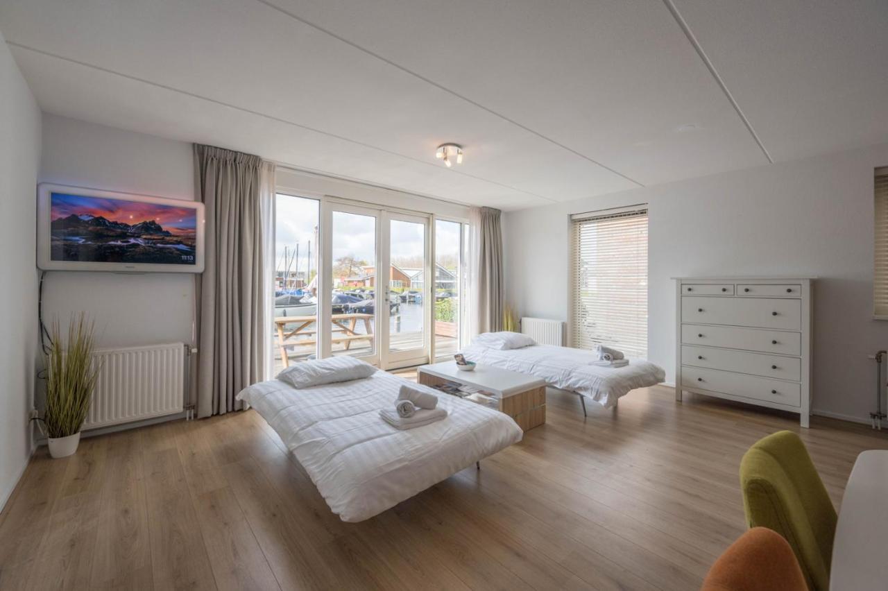 UitgeestMeerzicht 70 - Vakantiehuis Aan Het Water!别墅 外观 照片